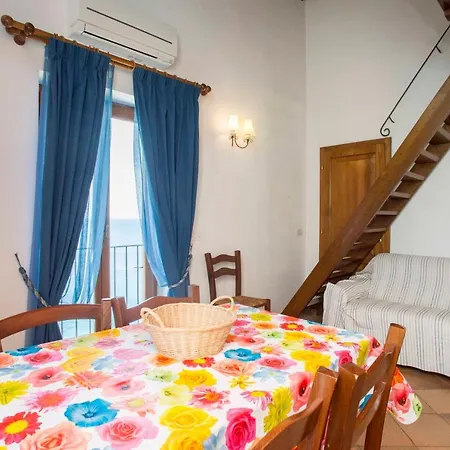 Residenza La Scogliera Di Rio Albano *